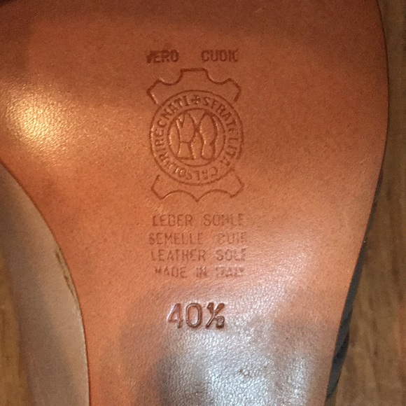 Gorgeous taupe leather sling backs made in Italy. Never worn! Size 40 1/2 size 9 - Picture 3 of 6